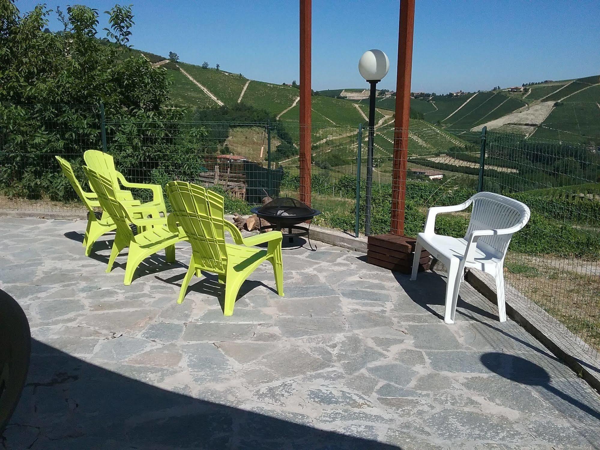 La Terrazza Del Barbaresco Bed and Breakfast Neviglie Buitenkant foto